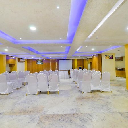 Fabhotel Kohinoor Plaza Ахмедабад Екстериор снимка