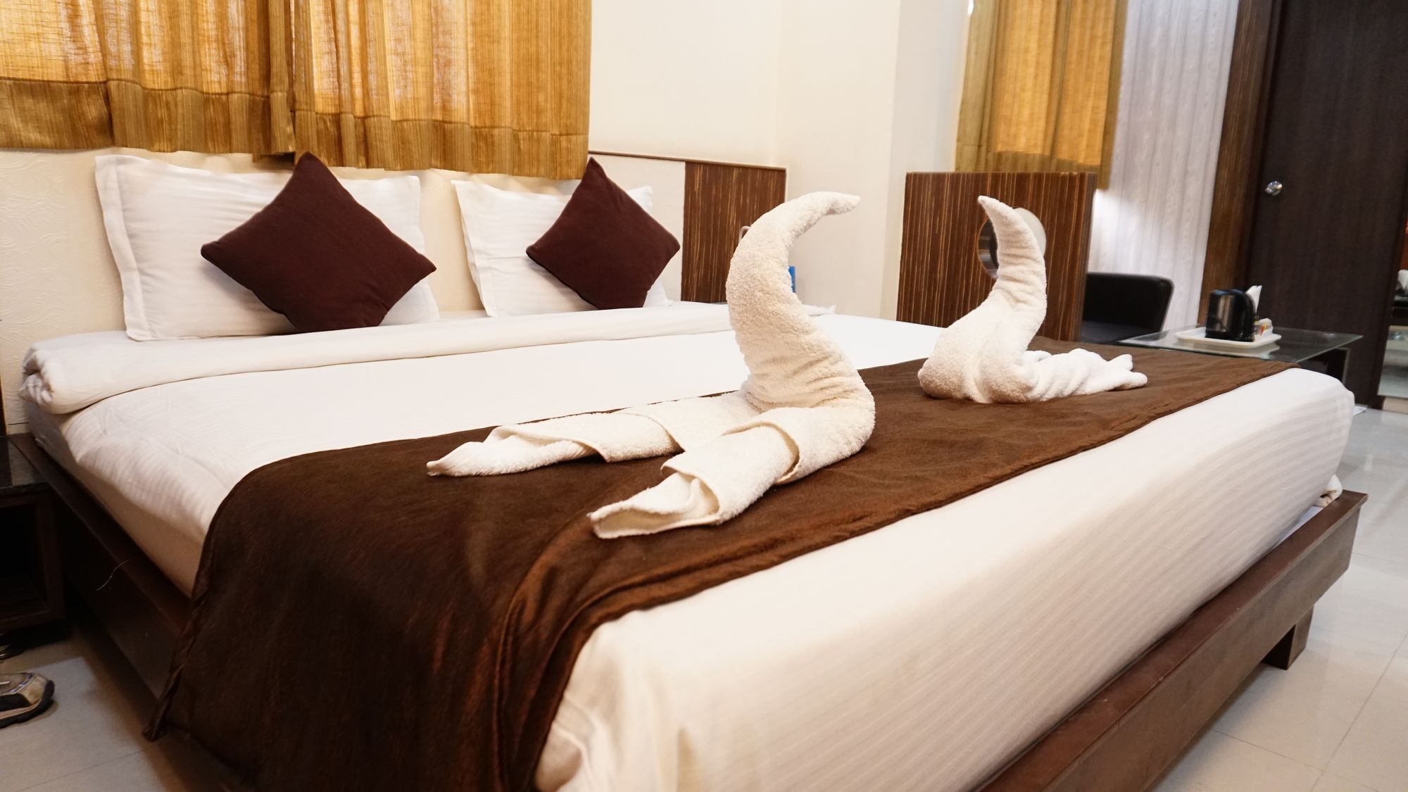 Fabhotel Kohinoor Plaza Ахмедабад Екстериор снимка